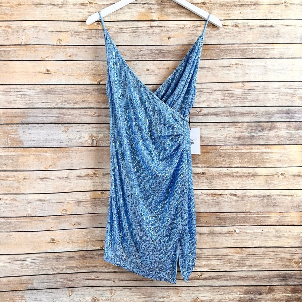 Hello Molly Dress Women’s Size Medium Blue Twilight Dancer Sequin Mini NWT